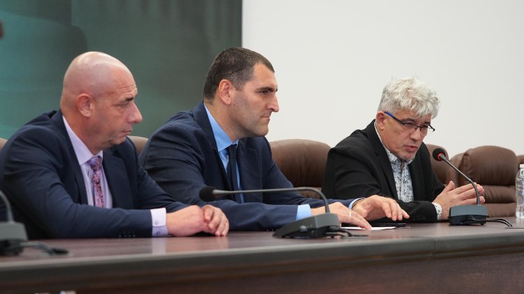 Четирима българи са задържани за черно тото, обвиняеми са във Франция 