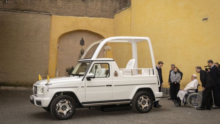 Снимка Труд