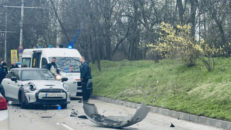Тежка катастрофа на бул. "Петко Ю. Тодоров&ldquo;, има задръстване