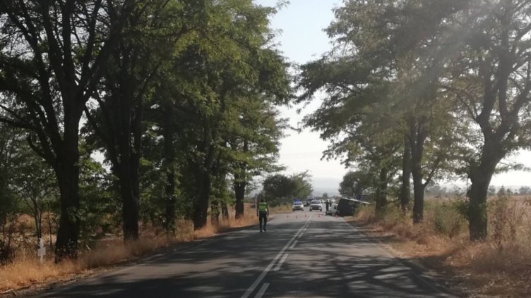 Военен автомобил катастрофира край с. Маломирово, един войник загина