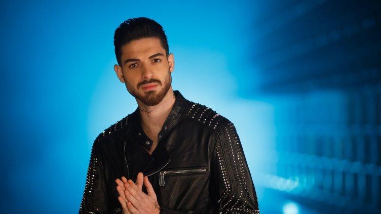 Емрах / Emrah Storaro, Facebook