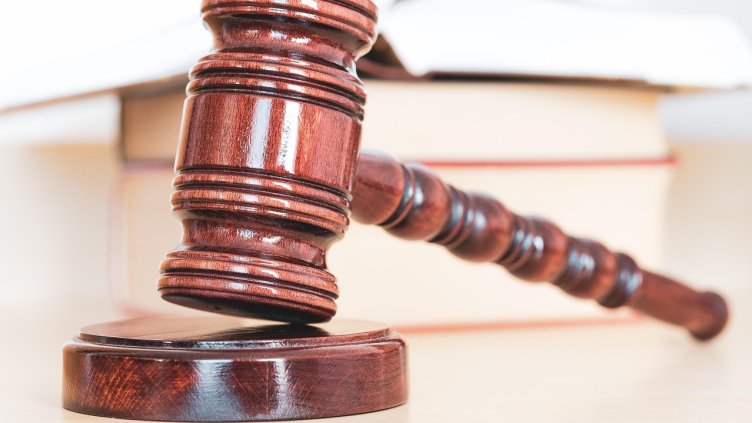 Доживотни присъди за двама българи за убийство на остров Крит