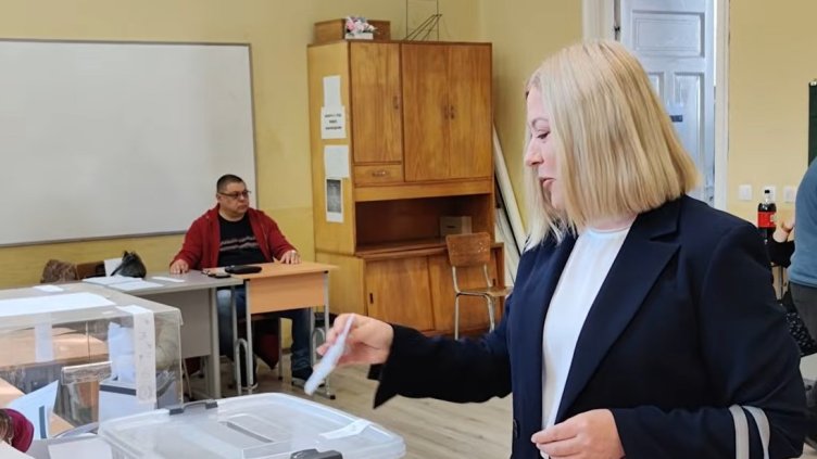 Йорданова: Гласувах за по-добро бъдеще за децата на България