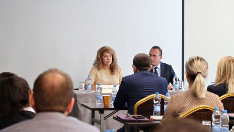 Йотова: Европа трябва да върне лидерските си позиции 