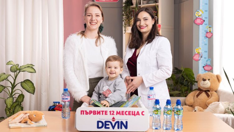 Първи стъпки и нови навици през 10-ия и 11-ия месец на бебето