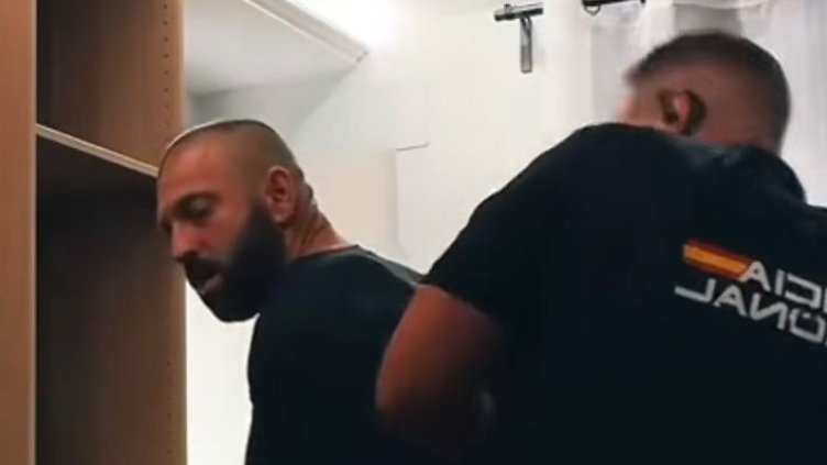 Тийнейджъри подражават на Стоян Колев 