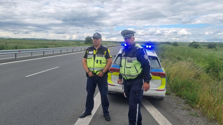 Полицаите Христо Христов и Диян ТюлиевБГНЕС