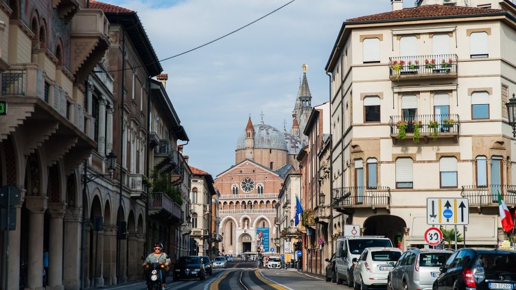 Снимка: Pixabay/ postcardtrip