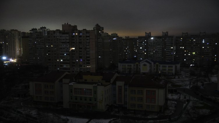 Киев в мрак Снимка БГНЕС