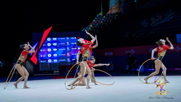 Ансамбълът на България за девойки с още две титли в Баку
