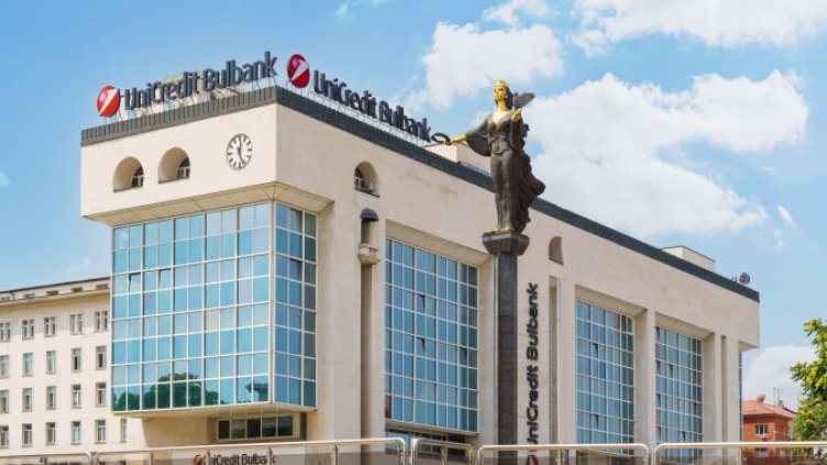 Клиентите на УниКредит Булбанк използват най-доброто мобилно приложение, в дигиталната класация на Global Finance