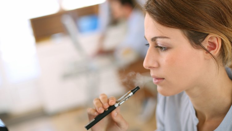 Търсят лек за Алцхаймер в никотина