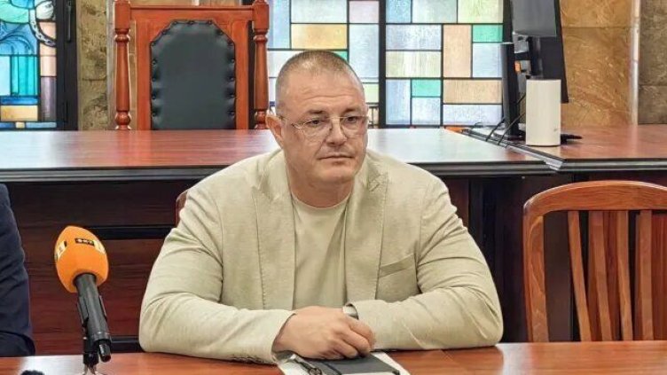 Състоянието на директора на полицията в Русе, пребит от тийнове, се влошава 