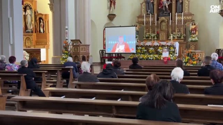 Спомени в Раковски от папа Франциск: В очите му се четеше вярата в доброто