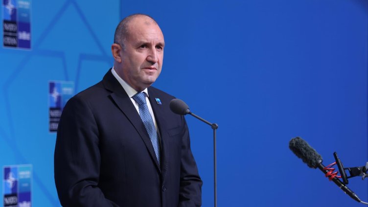 Румен Радев ще бъде гост на Макрон в Елисейския дворец