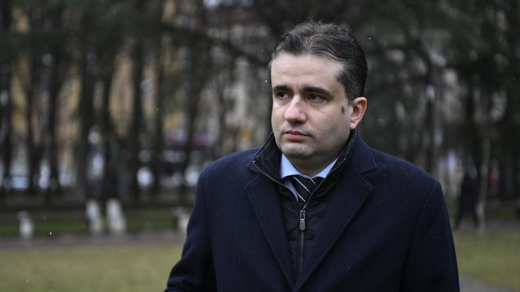 Божанов за порно клиповете от Бургас: Дали не ни снимат и в хотелите така? 