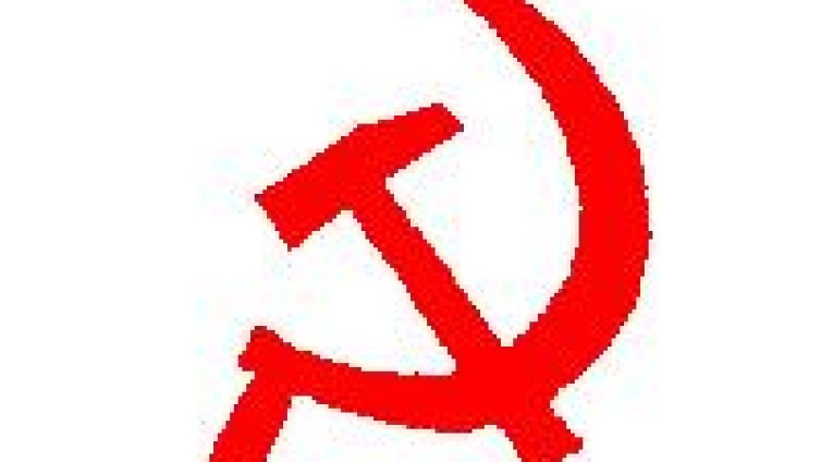 Евродепутати искат закон за забрана на комунистически символи