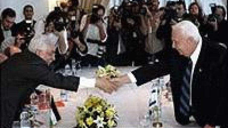 Шарон и Абас обявиха примирие