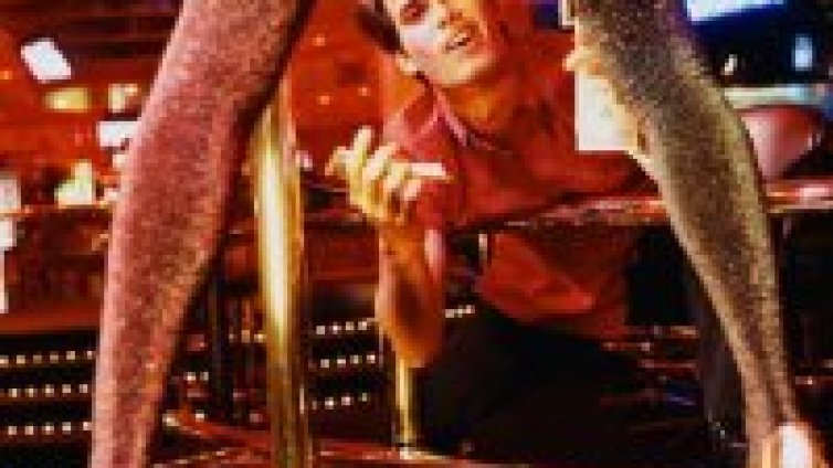 Не стриптийз бар, а школа по рисуване