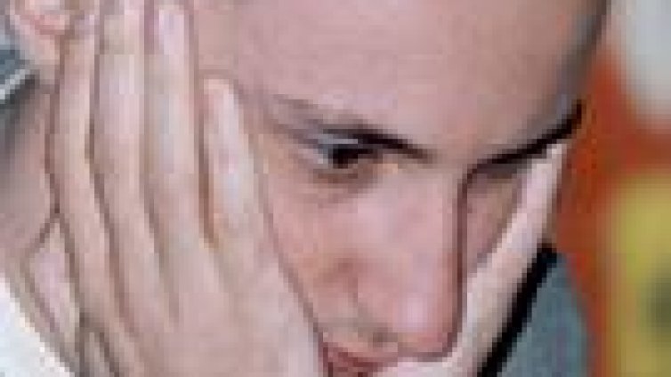 Веселин Топалов остана втори в Линарес след победа над Каспаров