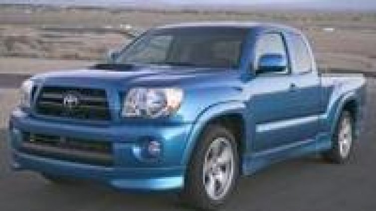 Toyota изтегля от пазара 880 000 автомобила поради дефекти