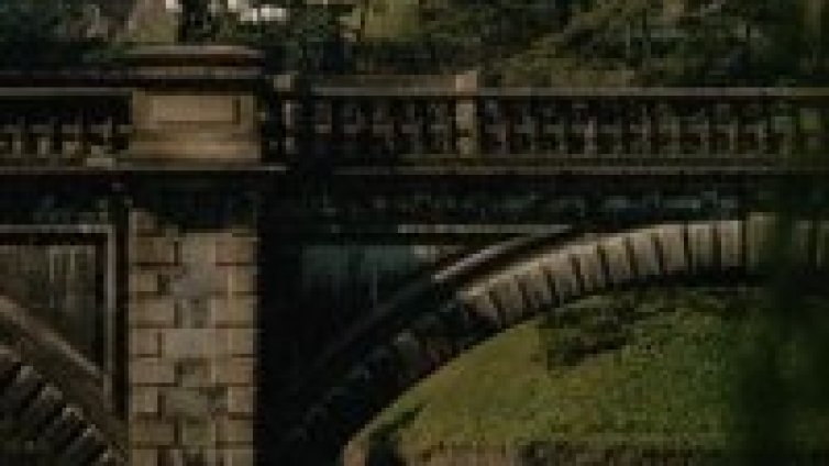 Откриха 15 бомби до императорския дворец в Токио