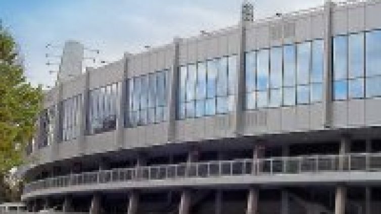 Поезия на Шилер краси стадион „Васил Левски“ от днес