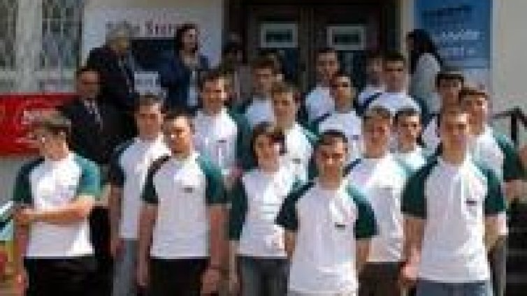 Над 300 ученици от страната участваха в състезание по компютърни мрежи