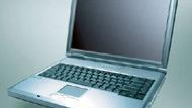 Fujitsu Siemens подменя батериите на 250 000 лаптопа