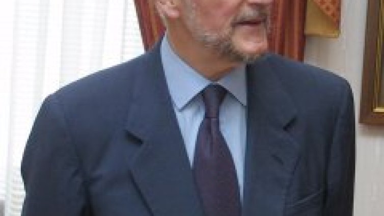 НДСВ решава окончателно за коалиция с ДПС и БСП във вторник