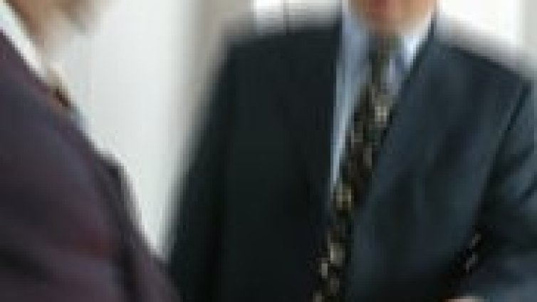 Задържаха капитан от Второ РПУ за изнудване