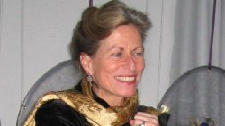 Баронеса ван Линден с орден &bdquo;Стара планина&ldquo;