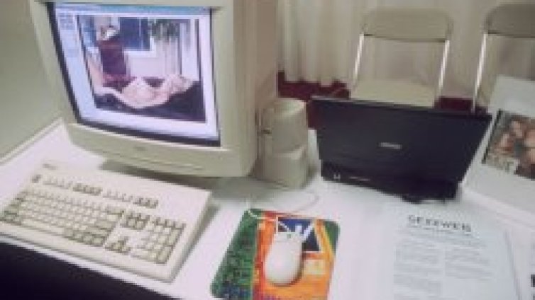 Съдят двама мъже заради порноканал по Интернет