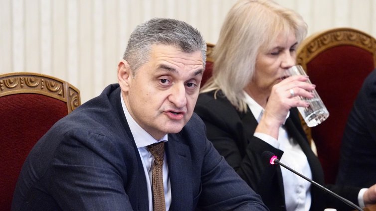 Кирил Добрев: Новият лидер на БСП или ще спаси партията, или ще я закрие