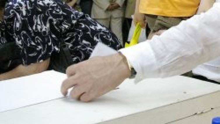 НЦИОМ: Балотажът Борисов - Велчев не е невъзможен