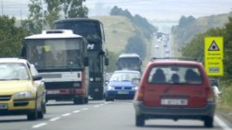 2005 г.: Почти 135 млн. лв. от винетки за агенция "Пътища"