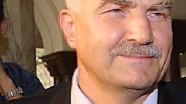 ДСБ иска разследване на Филчев за сделка с оръжия