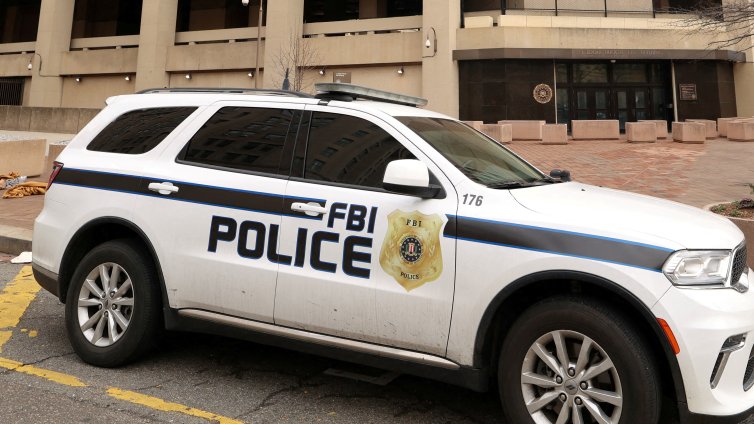 14-годишен уби полицай и рани друг в Ню Джърси