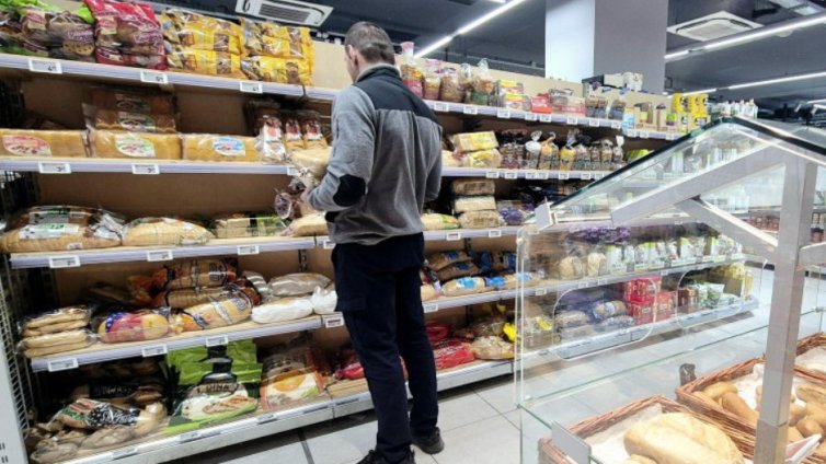 В Гърция намаляват цените на продуктите за Великден