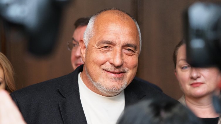 Борисов за протестите: Не спах, защото "Реал Мадрид" ни биха, но не мога да протестирам срещу "Арсенал" 