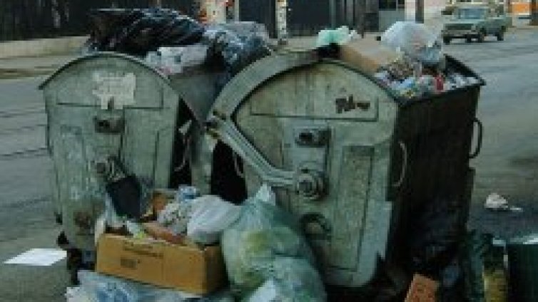 София дава от 10 до 20 милиона лева на този, който й вземе боклука