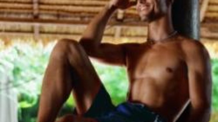 Шарена и етно е модата в банските костюми тази година