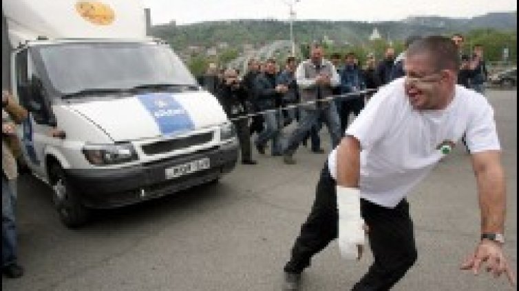 Грузинец тегли 4.5 тона с ухо