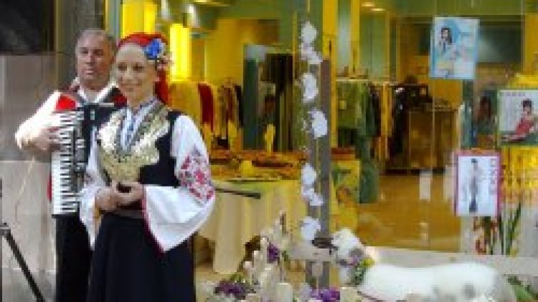 Експонираха живо агне пред магазин на Витошка