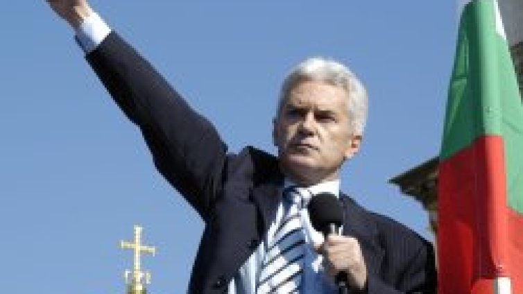 Трагикомичен триптих: На Волен отново му се привидя тероризъм