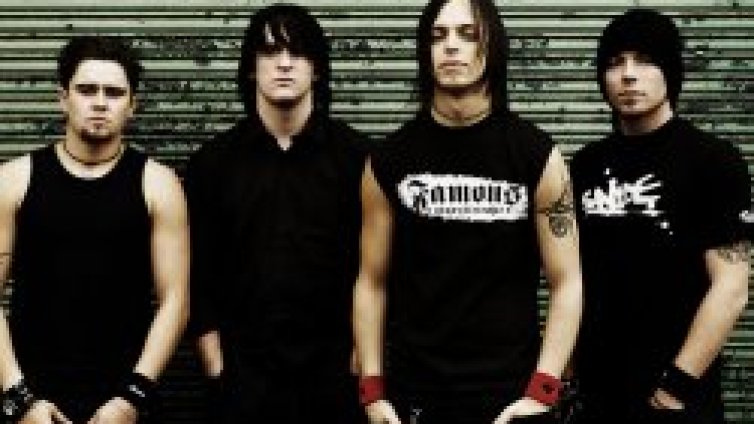 Bullet For My Valentine: Не вярвахме, че ще придружаваме Guns N' Roses