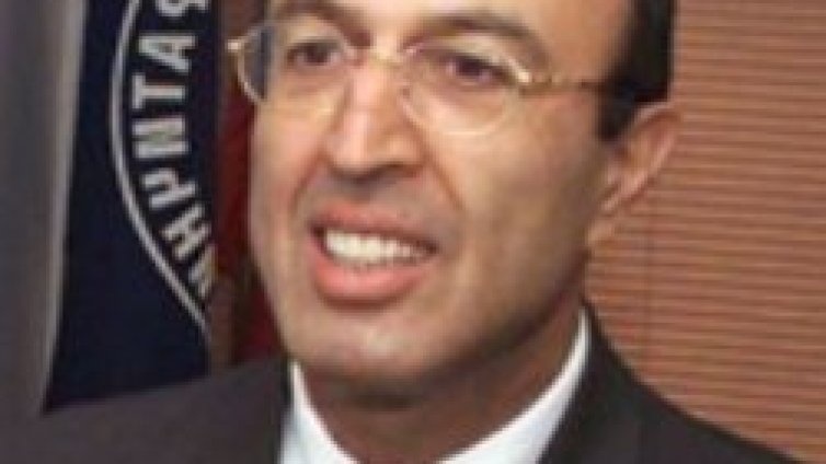 Стоянов отново критикува ДСБ, иска да привлича Бойко Борисов