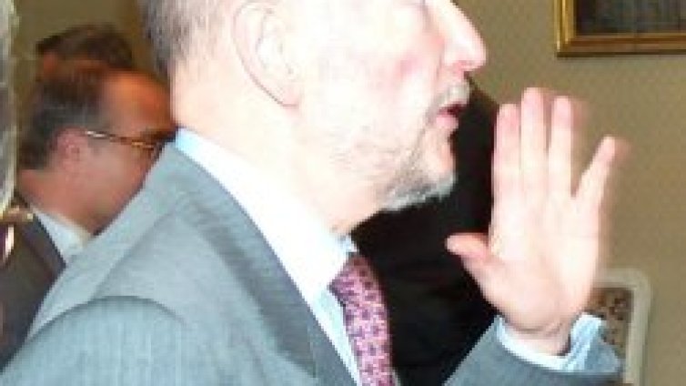 Нямаме кандидат, отсече Сакскобургготски