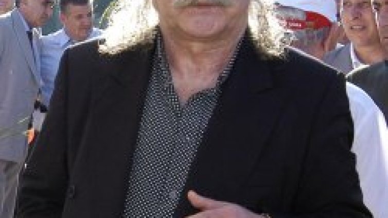 Боян Радев отново е щедър