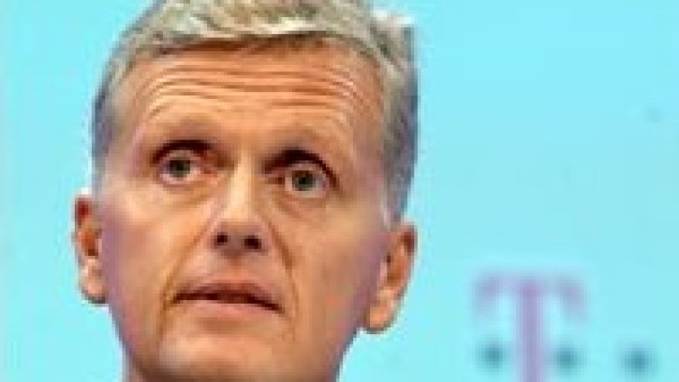 Шефът на Deutsche Telekom подаде оставка